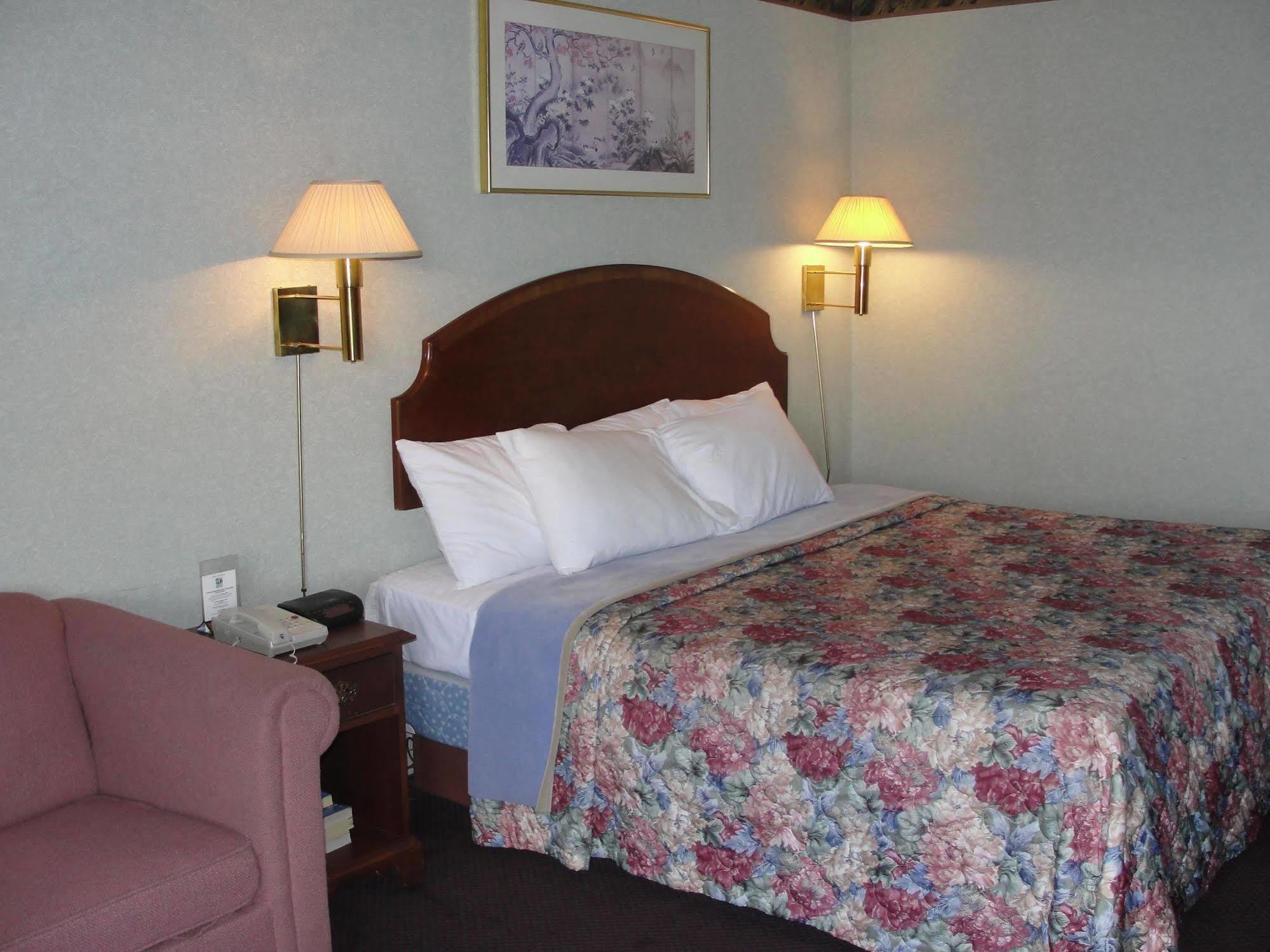 Budget Inn Alcoa Bagian luar foto